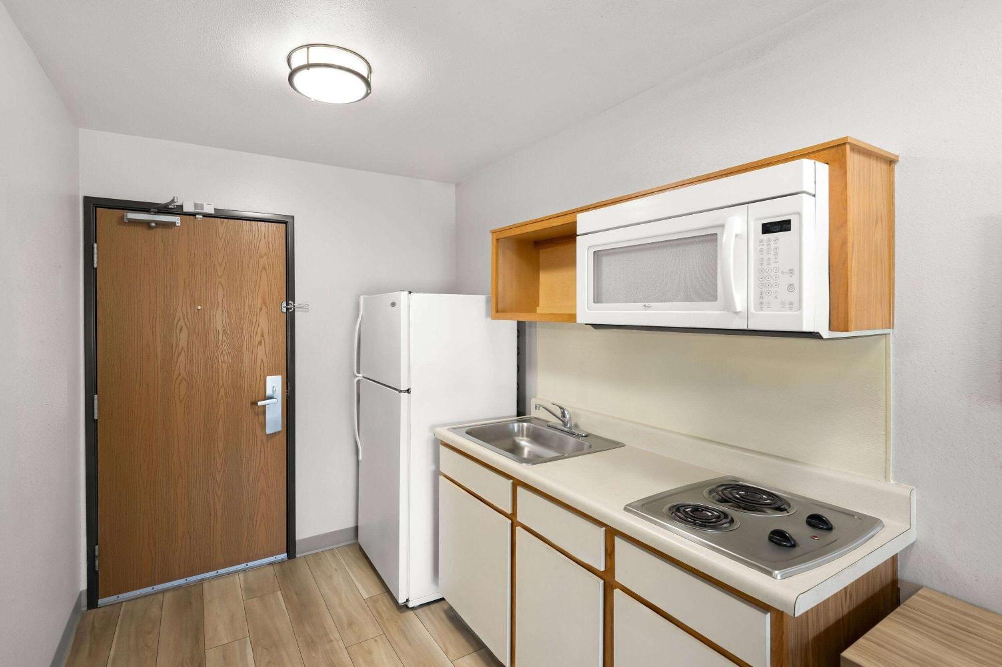 Days Inn & Suites By Wyndham Rochester South Luaran gambar