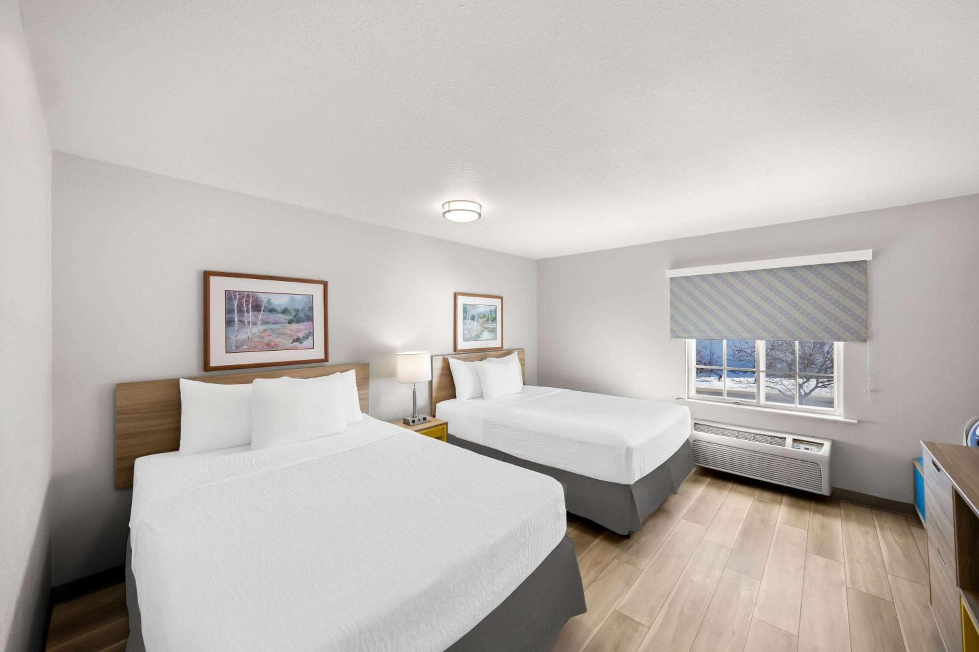 Days Inn & Suites By Wyndham Rochester South Luaran gambar