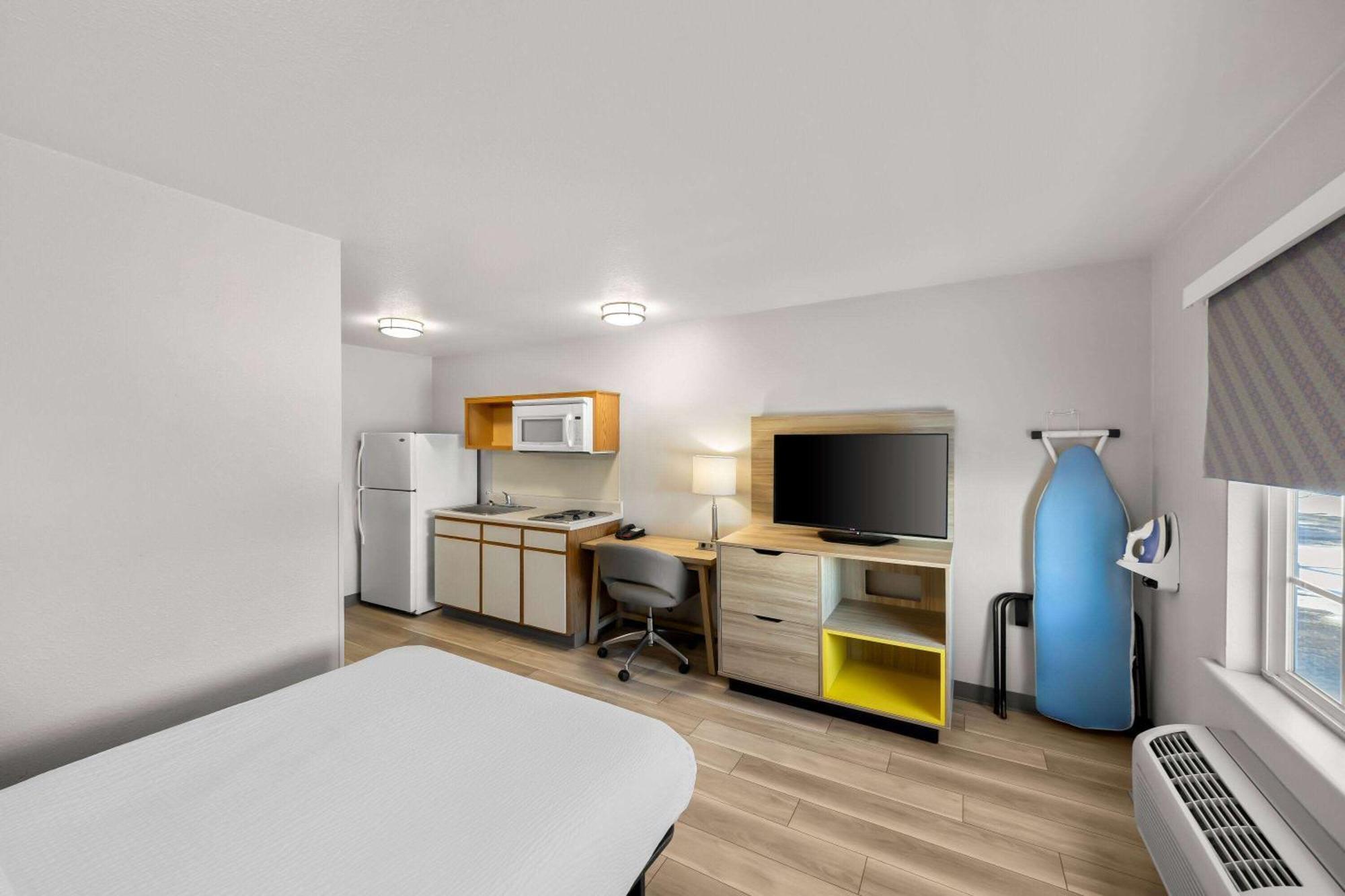 Days Inn & Suites By Wyndham Rochester South Luaran gambar