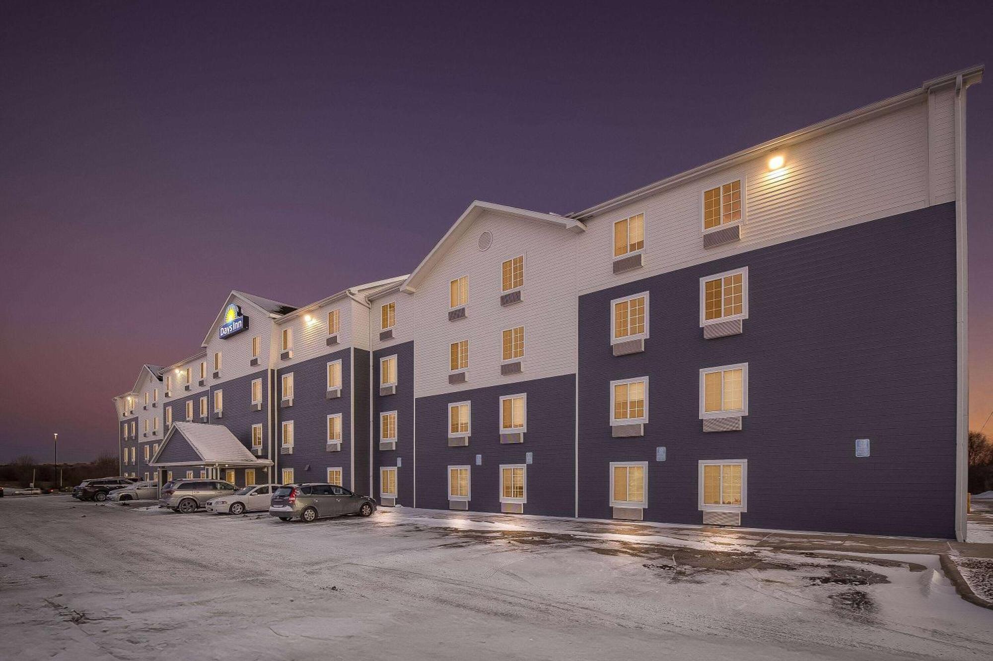 Days Inn & Suites By Wyndham Rochester South Luaran gambar