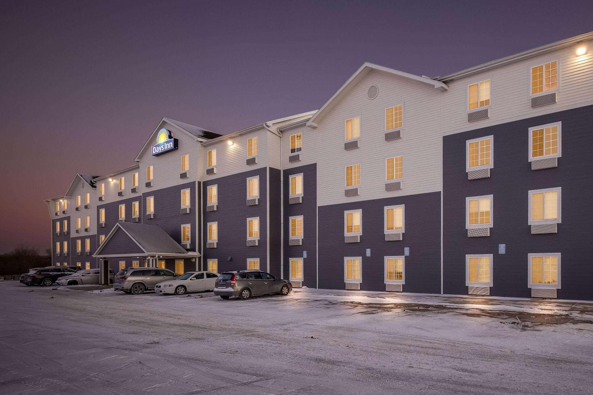 Days Inn & Suites By Wyndham Rochester South Luaran gambar