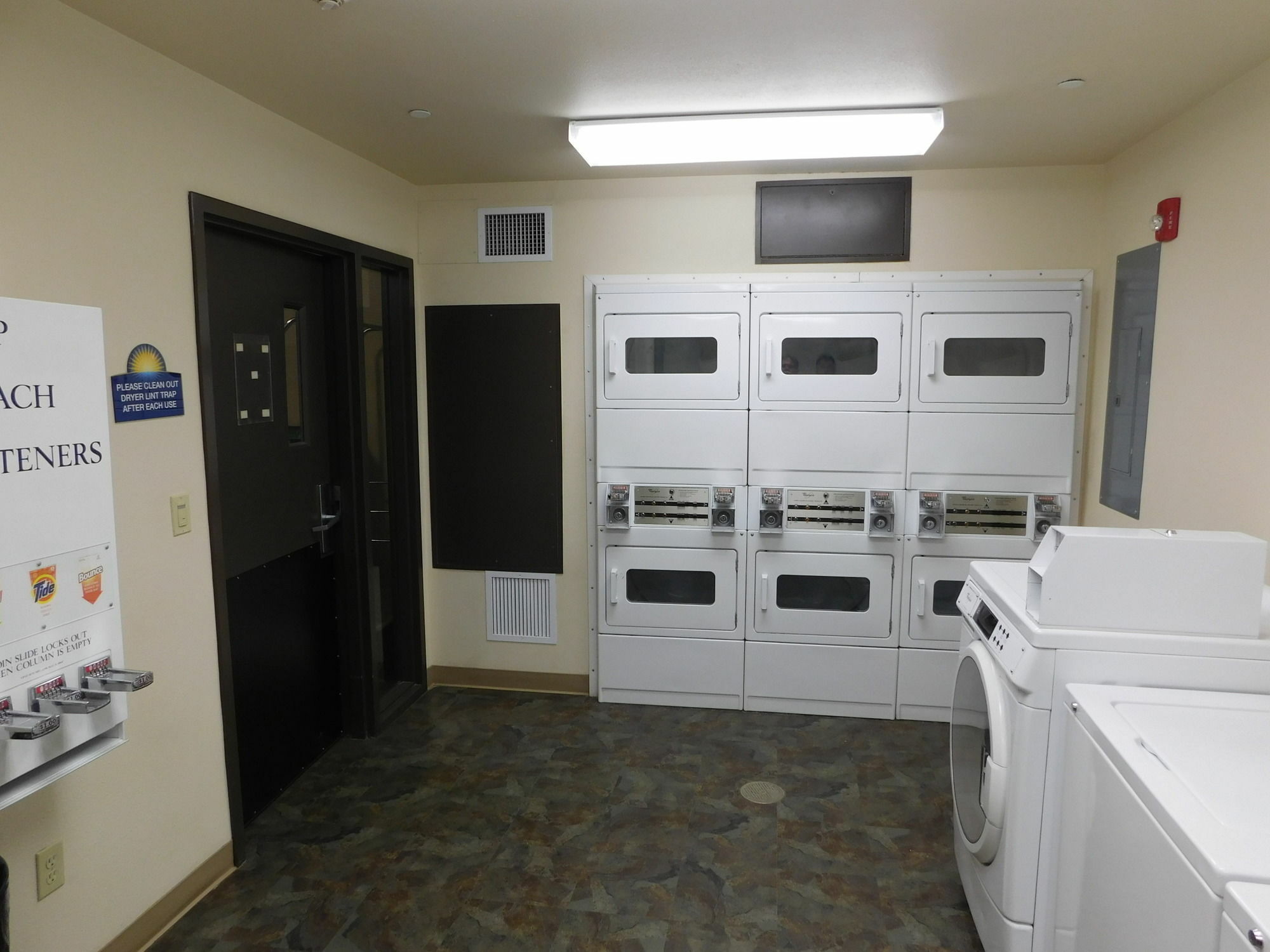 Days Inn & Suites By Wyndham Rochester South Luaran gambar